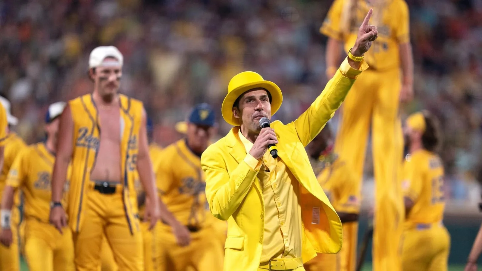 Who Owns the Savannah Bananas? Jesse and Emily Cole, Fans First Entertainment and the $500M Estimate